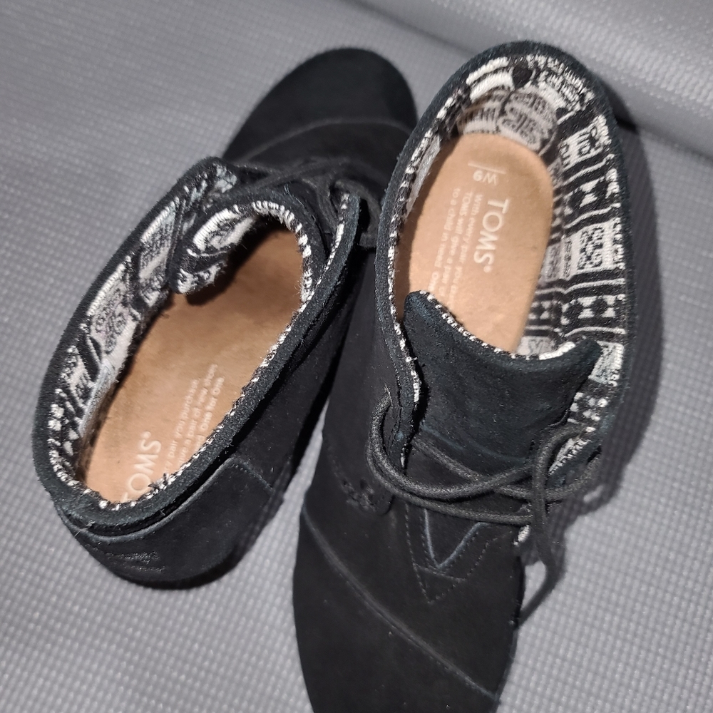 TOMS Booties
